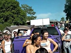 Порно конкурс мокрых маек 66