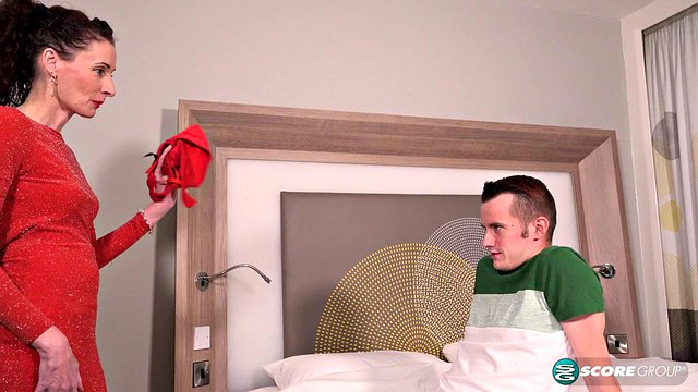 Scarlet Young Pounds Stepson Sam Bourne