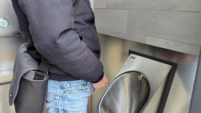 Pissing on the street - pissing compilation