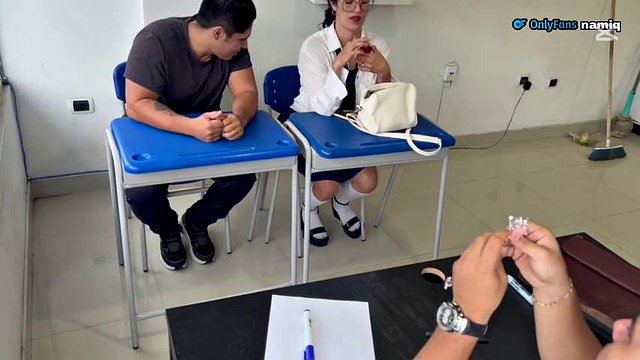 Mara Always Arrives Late to the Classroom and Fucks the Teacher to Get Her to Leave