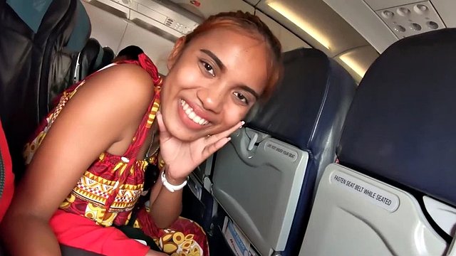 Thai teen girlfriend on plane and on boyfriend's big dick in hotel