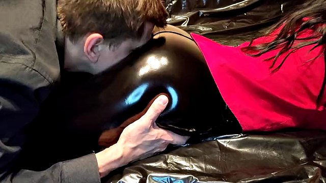 Fuck my tight pussy in ripped leather leggings