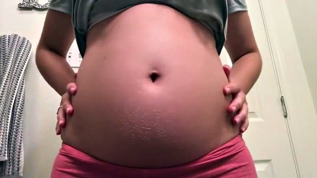 lmbb s growing belly: Amateur, Solo & Bbw Porn