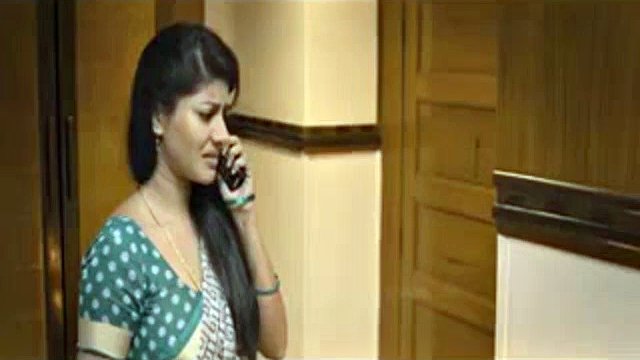 desi sexy fatty girl fucking with boss in hotel