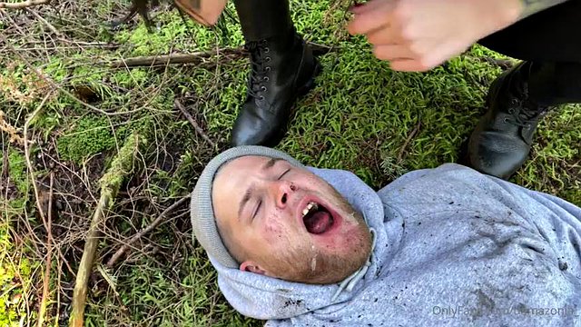 Forest boots cleaning: Amateur, Onlyfans & Fetish Porn