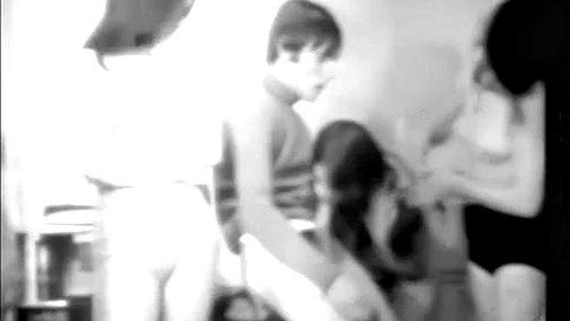 大学のセックスの授業 (1968 年頃の米国) (AI アップスケール 720p LB) オールド レア ループ: ポルノ