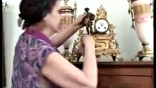Mucama anal