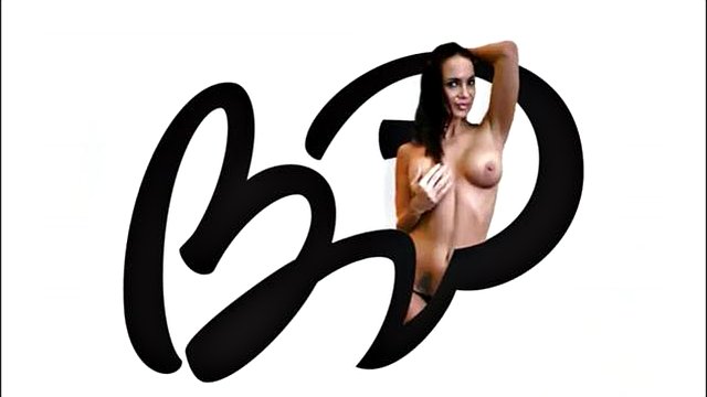 Hot babe on her webcam solo show by Bonga Cams: Teen, Anal & Brunette Porn