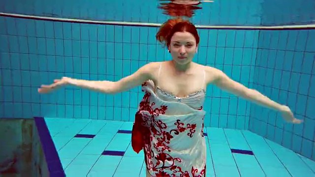 hot underwater teen marketa