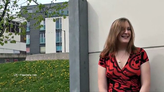 Curvy girl loves to masturbate in public