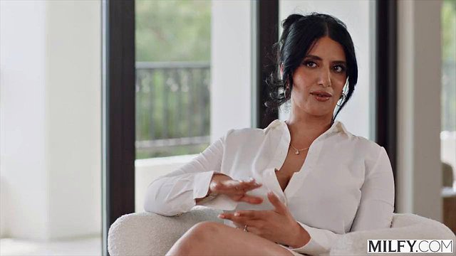 Sarah Arabic the Stunning MILF with Big Tits and Thick Ass Pounds Tutor Dan Damage Doggy Style Before