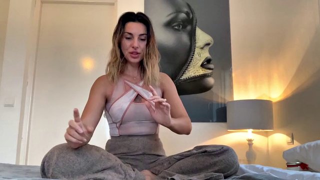 TUTORIAL - Como fazer uma massagem erótica (5 passos!)