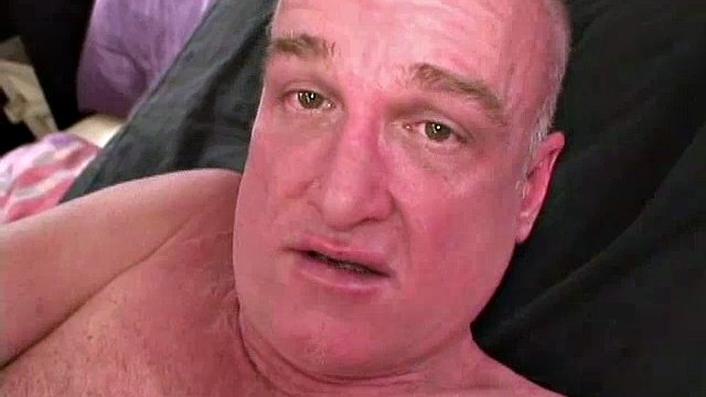 This man loves that ass game! Bo, a carpenter from Northeast Georgia, is in and out of Atlanta regularly. He says he loves sex and would like to take as many cocks at once as he can, which sounds good to me.