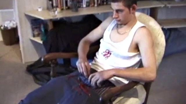 Punk skater Vince O'Neil walks in after a long day of skating hard. He was hoping to pick up some girls in the park, but he comes back empty-handed. So, he puts his hand to work, and with a little help from his friend., the load of semen appears.