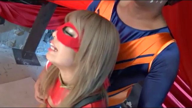 Superheroine