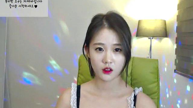 Busty Korean camgirl with amazing body: Big Tits, Teen & Amateur Porn