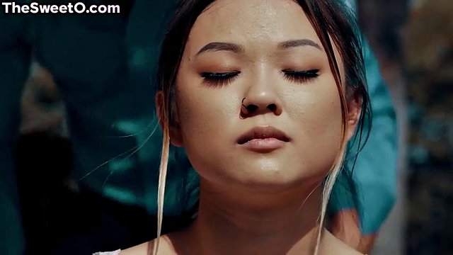 Slowburn bath lovemaking session with asian