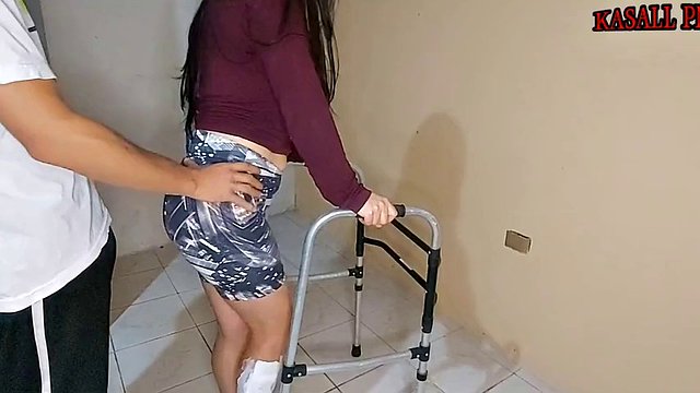 MILF stepmom with perfect ass seduces her stepson by putting his ass in the walker