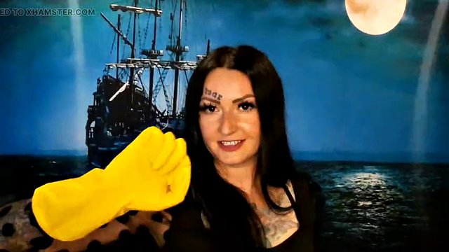 Yellow rubber gloves for fisting. Do you want to feel them in yourself? Dominatrix Nika and glove fetish