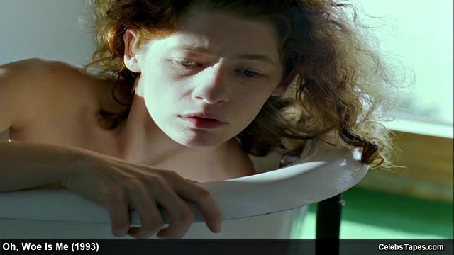 Hairy pussy and erotic video of Laurence Masliah