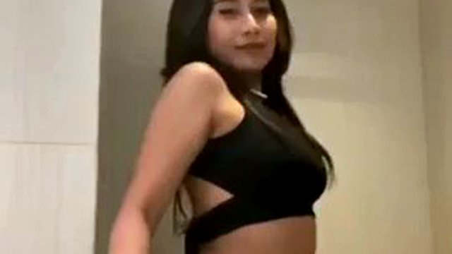 Indonesian Instagram celebrity likes to masturbate in the bathroom