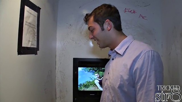 Gloryhole st8 tricked by hunky blonde