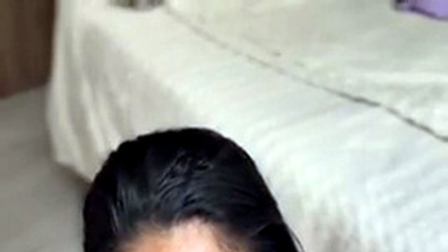 I entered my neighbor's room and he sucked his huge cock non-stop until he got his cum -amateur couple- nysdel