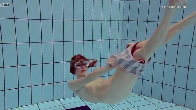 brucia ragazza nastya wave naira nudista