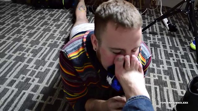 Xtube-renowned Salt Lake Foot Man offers a complete foot cleaning service from boots to socks and toes. Topher Phoenix can't help but moan as Salt Lake Foot Man literally worships the ground he walks on.