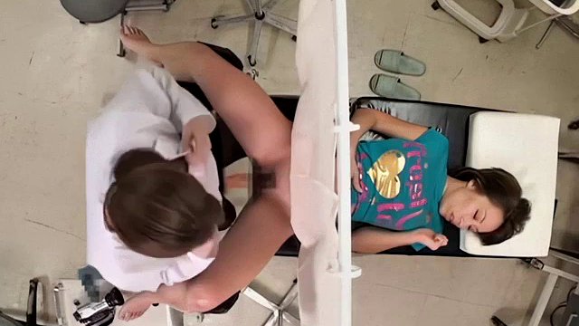 Lesbian Gynecologist (Japanese) (Voyeur) HD