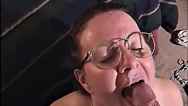 Feeding my Nerd Cockfreak