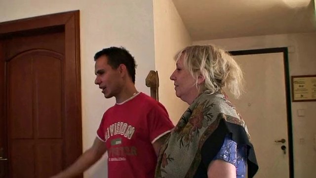 Dude picks up busty granny for play
