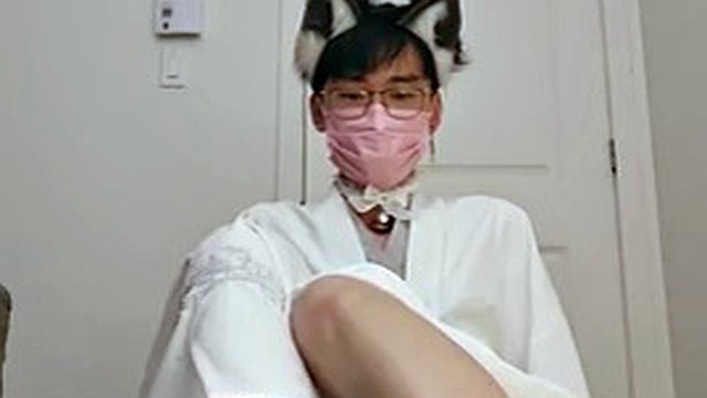 Asian sissy femboy shakes her useless little penis