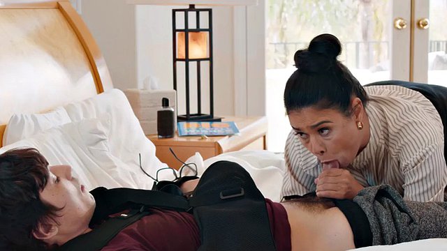 MODERN-DAY SINS - Caring MILF Teacher Dana Vespoli Gives A Helping Hand To Injured Student