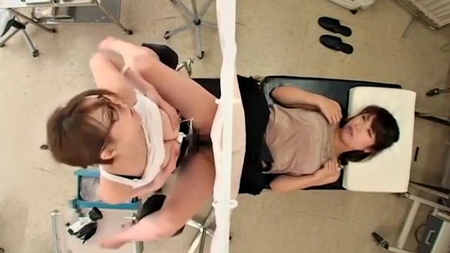 Lesbian gynecologist (voyeur) (Japanese) (with strap-on)