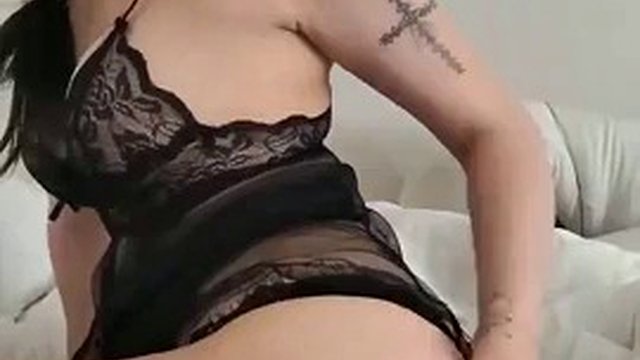 Good-looking Korean female anchor masturbates Korean+BJ live broadcast, ass, stockings, doggy style, Internet celebrity, oral sex, goddess, black stockings, peach butt Season 23