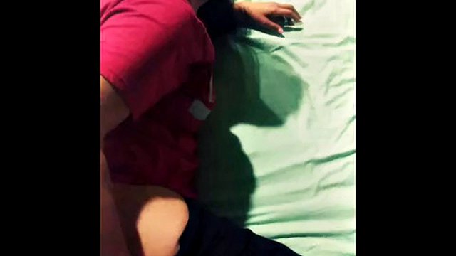 Hard Booty Bouncing... Hawaiian mature cougar has a juicy phat ass
