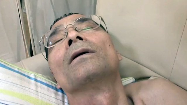 اليابانية أبي منفردا 5