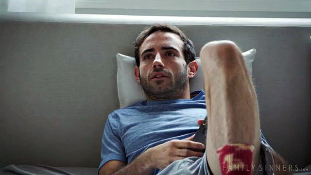 Domowe lekarstwo lekarza rodzinnego z udziałem Silvii Saige: duże cyce, obciąganie i mamuśki porno