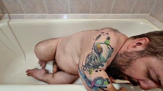 The midget pissed himself and then came