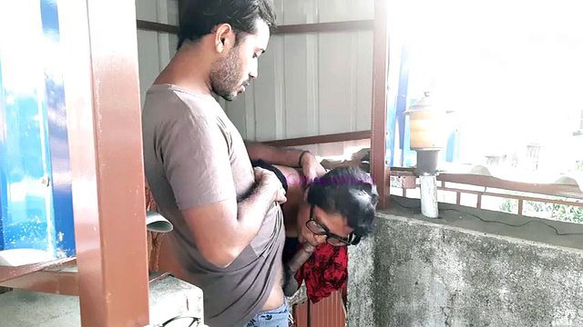 Indian Innocent Girl Fucked For Pay - Bengali Outdoor Sex
