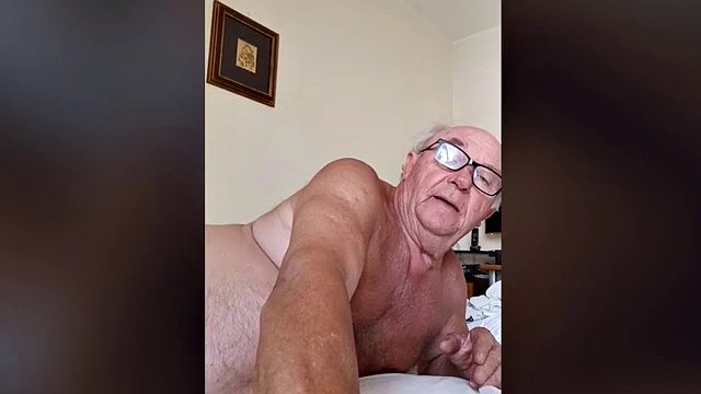 69 year old man from Italy, 46 (ass)