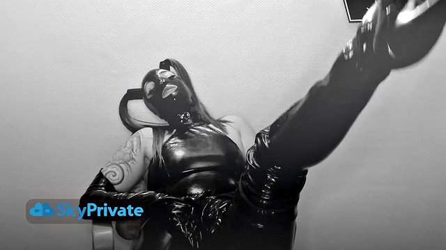 SKYPRIVATE - Unbearable Latex Teasing from Mistress Emily Doomed