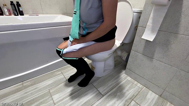 Kompilacja 2 sezonu solowej toalety Latynoskiej MILF