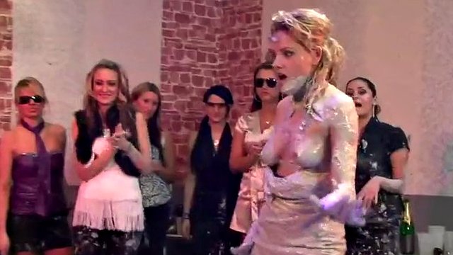 amazing lesbian mud fight