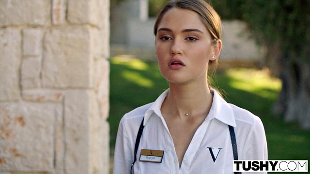 TUSHY Rudej Jia uzależnionej od odbytu po prostu nie można się oprzeć - Jia Lissa