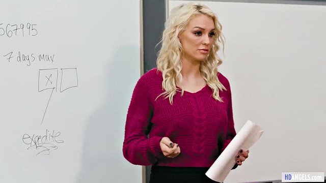 ケンジー・テイラーのレズビアンオフィスアナルドキドキ