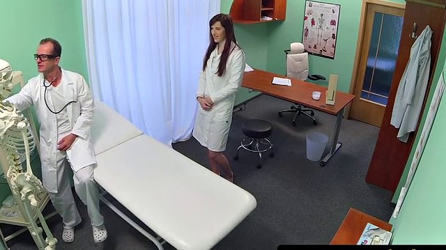 Nasty doctor loves to lick the patient and their hole