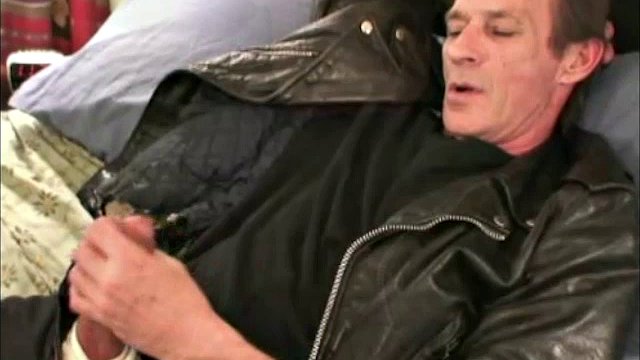 Here's a second shoot with this sexy 50 year old stunt double. Rick is talking about trying a Buddies video, but he has a lot of reservations. I hope he can come and agree to do one. I'm sure I can find plenty of takers!