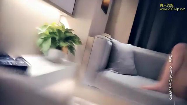 【七天极品探花】高价网约车模女神貌美肤白大长腿对着镜子后入搔首弄姿真是个小尤物2
